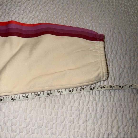 Marine Layer Cloud 9 Anytime Sweatpant Rainbow Striped Antique White NWT - Picture 6 of 9